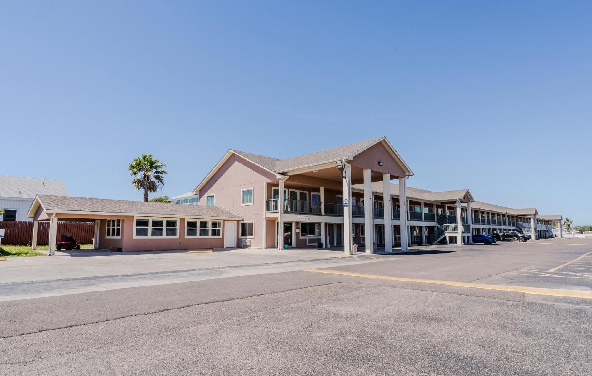 Quality Inn Rockport On Aransas Bay Exterior photo