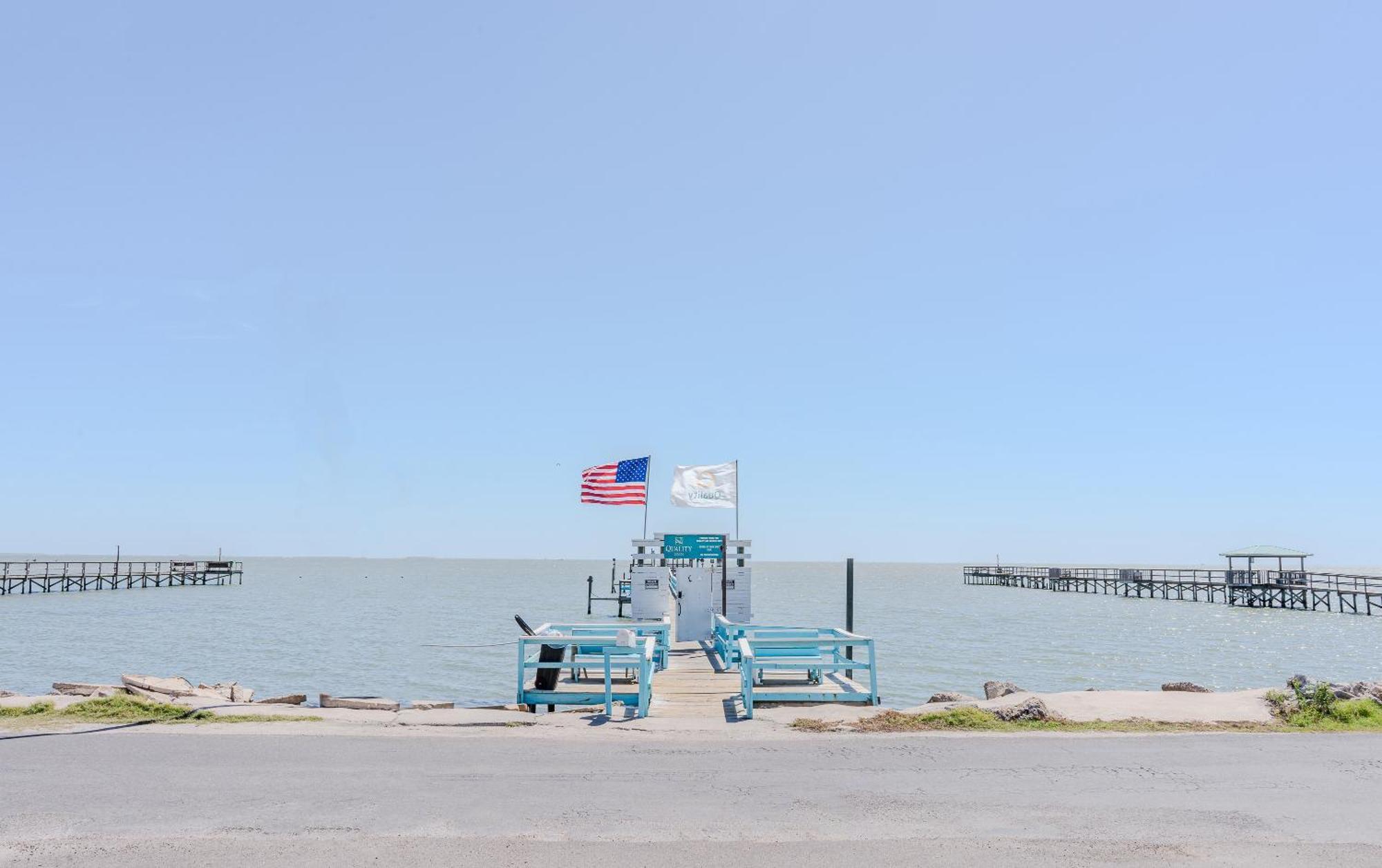 Quality Inn Rockport On Aransas Bay Exterior photo