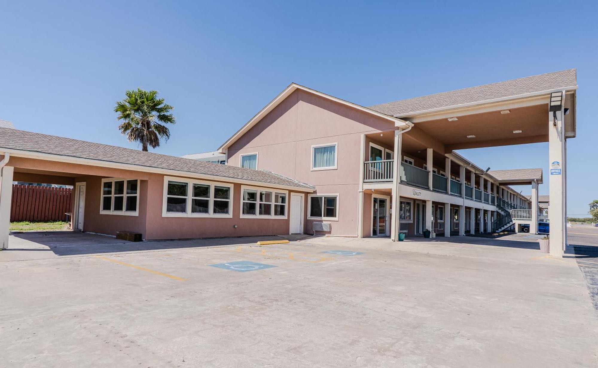 Quality Inn Rockport On Aransas Bay Exterior photo