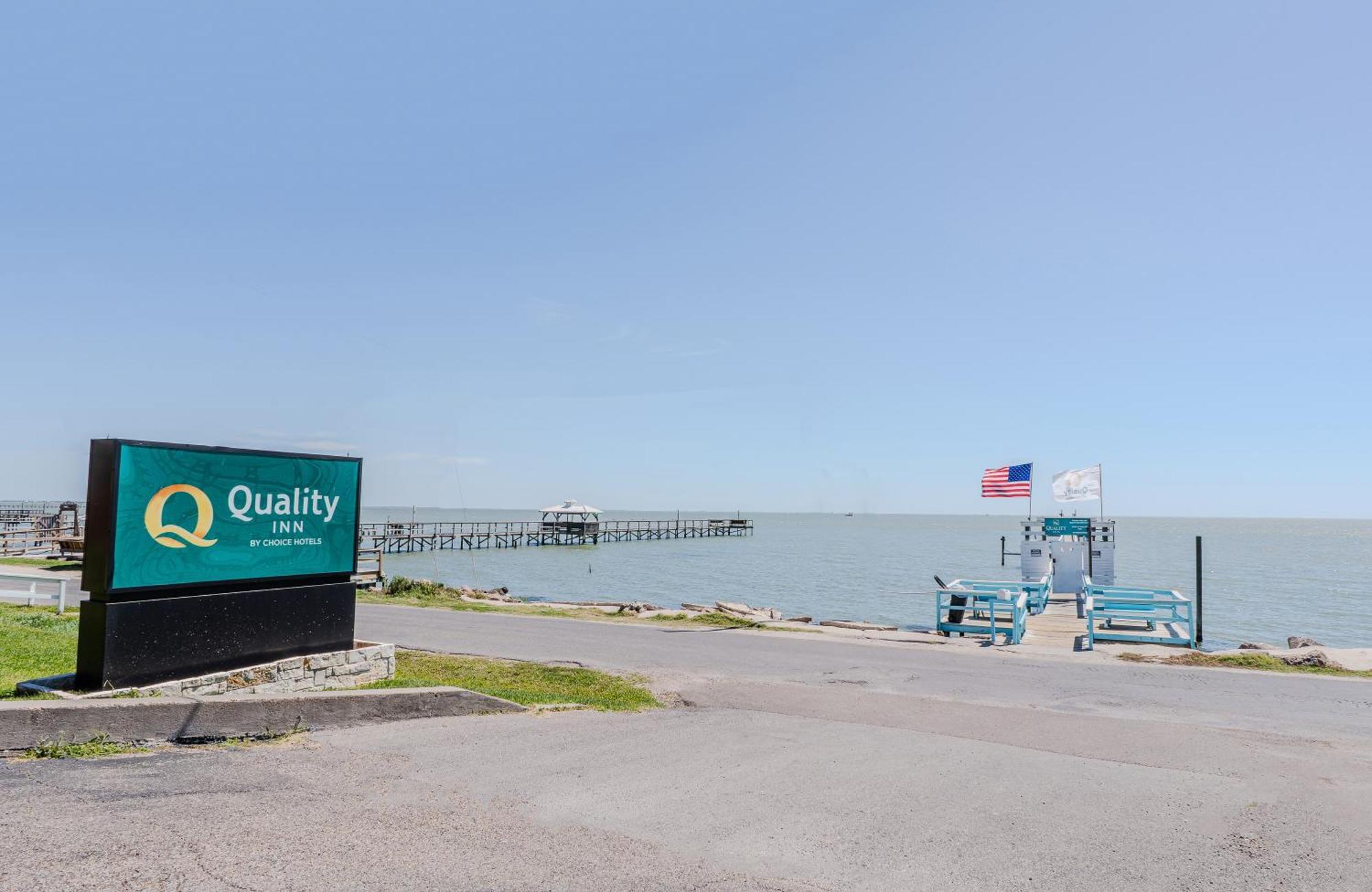 Quality Inn Rockport On Aransas Bay Exterior photo