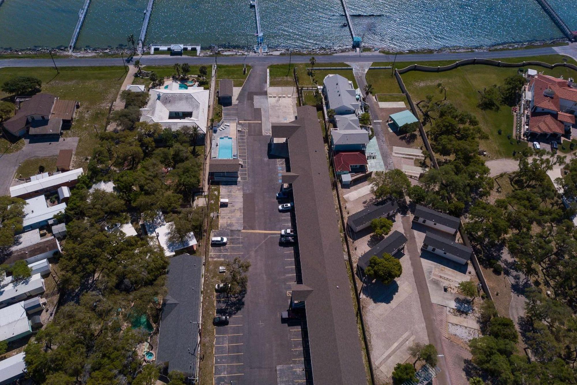 Quality Inn Rockport On Aransas Bay Exterior photo