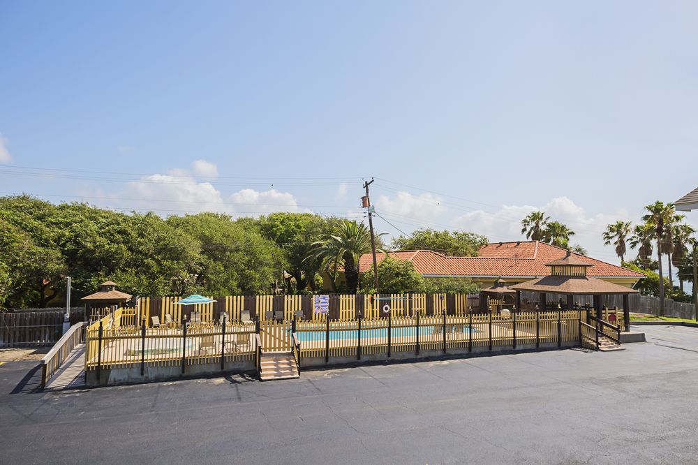 Quality Inn Rockport On Aransas Bay Exterior photo